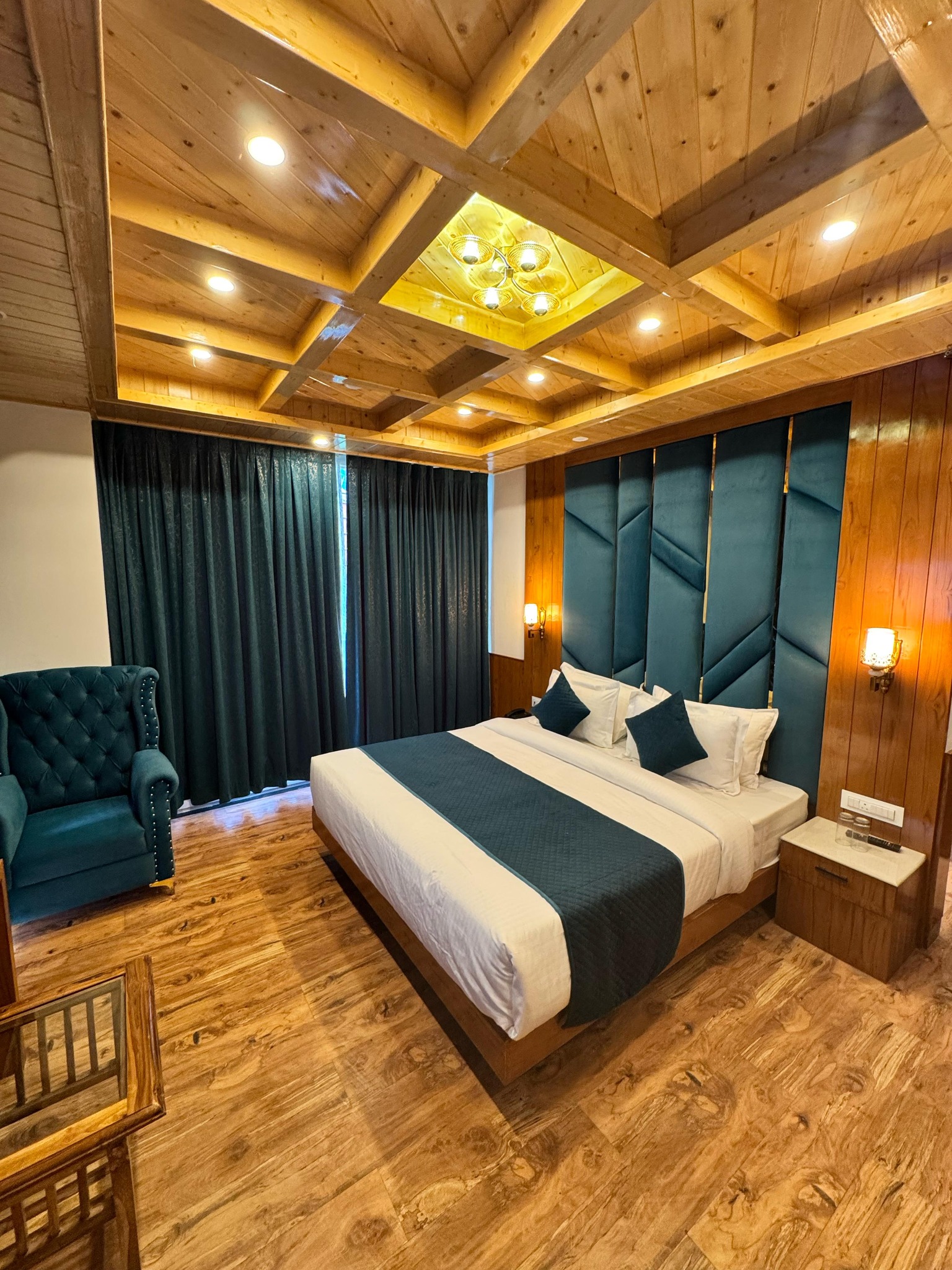 The White Season Resort – Manali