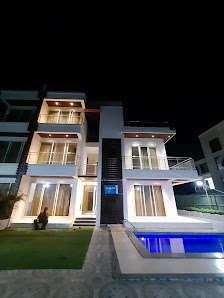 Misty Blues Villas &Resort